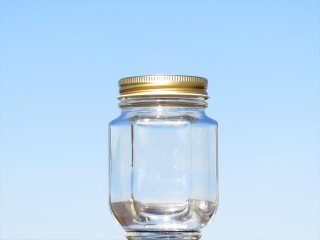 四角形から多面型まで、角瓶のガラス瓶を圧倒的な品揃えと価格で販売！
