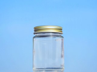 開閉軽々のスクリューキャップ（ネジキャップ）の保存瓶を販売。