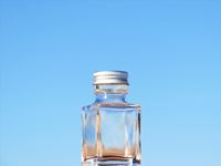 ハーバリウムに人気の酒・飲料瓶に５０ｍｌの新商品を追加しました