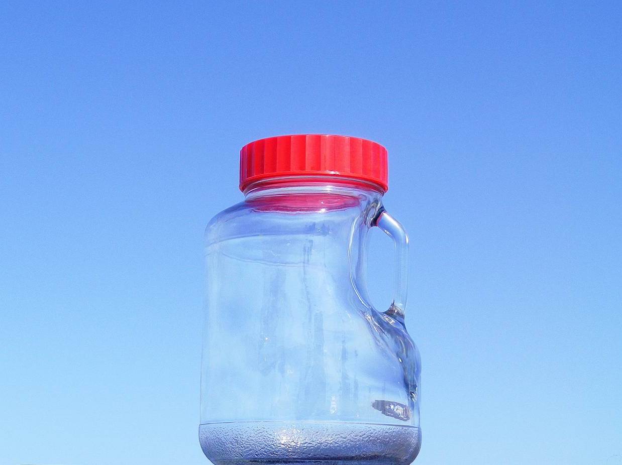 激安価格の貯蔵瓶 梅酒びん４ｌ です